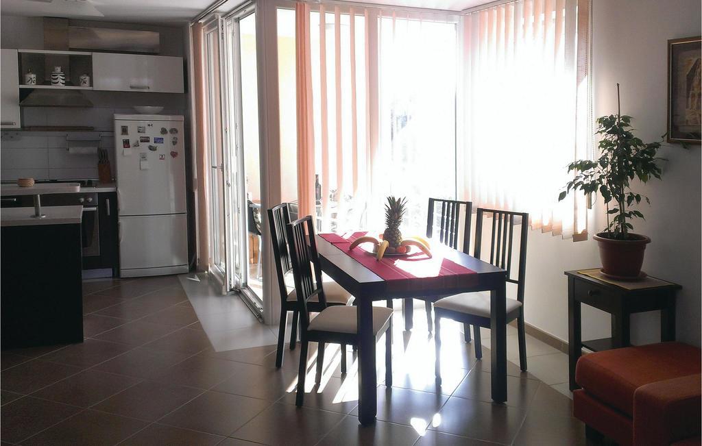 Apartment Romantika-1 By Interhome Ровин Екстериор снимка